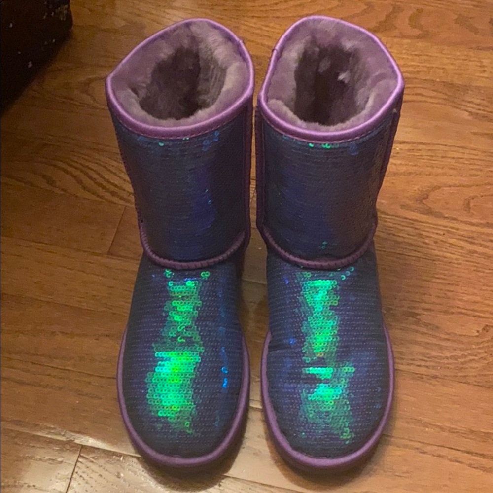Purple/green mermaid RARE Uggs boots size 6